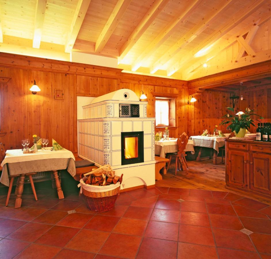 Gasthof Weisses Kreuz นาตูร์โน ภายนอก รูปภาพ
