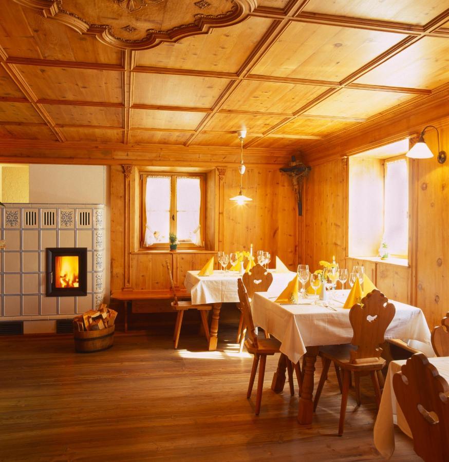 Gasthof Weisses Kreuz นาตูร์โน ภายนอก รูปภาพ